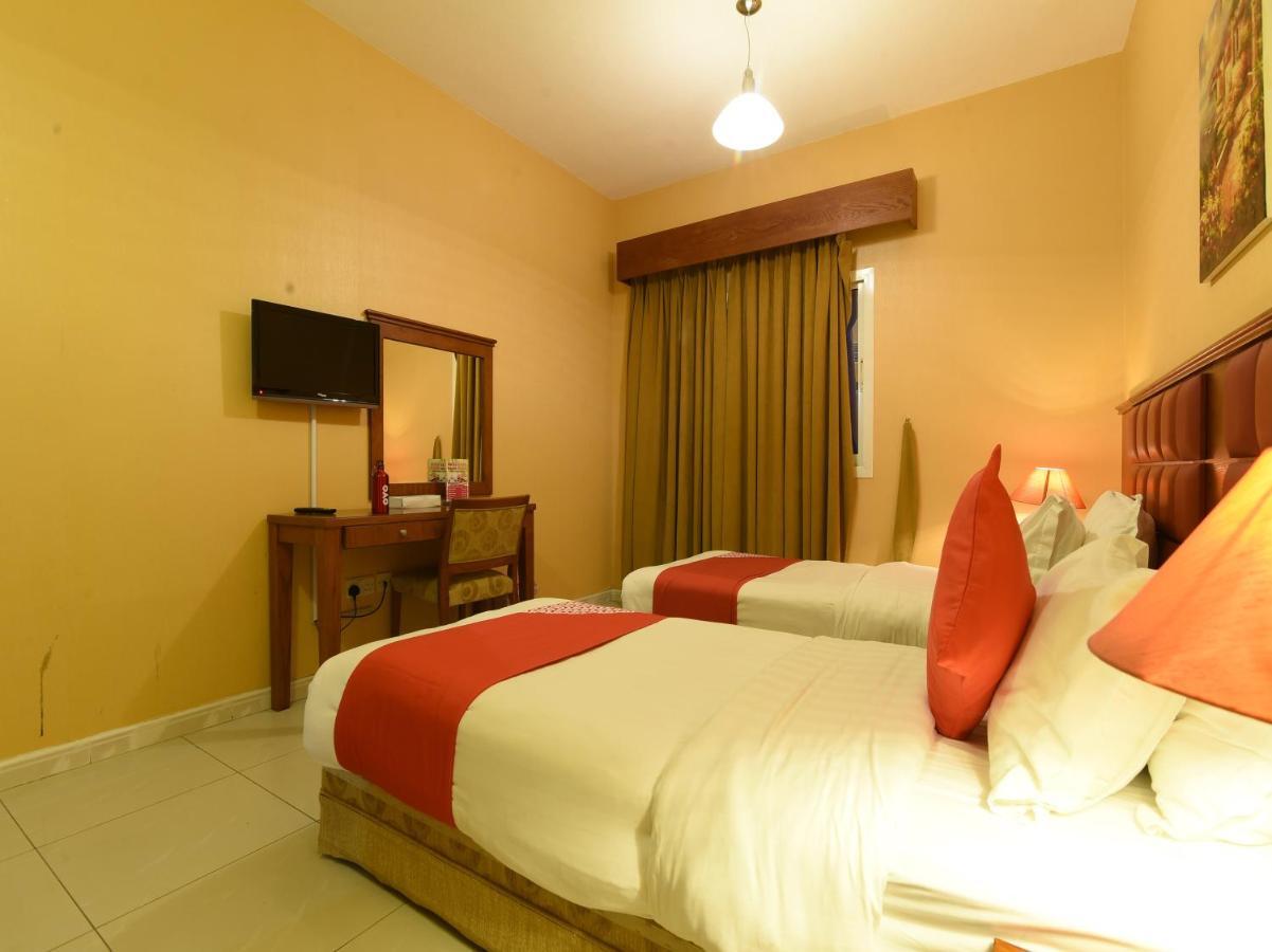 Oyo 274 California Suites Fujaïrah Extérieur photo