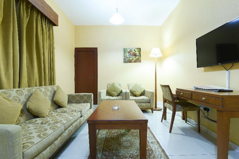 Oyo 274 California Suites Fujaïrah Extérieur photo